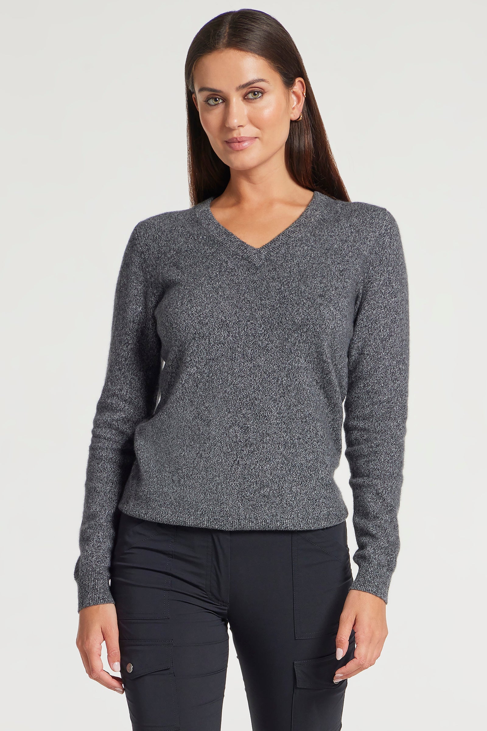 Luxury Travel Clothing Etta V-Neck Cashmere Women's Sweater