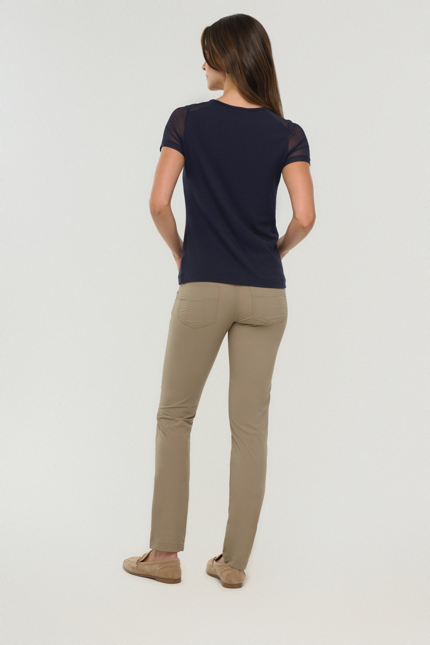 Navy ||