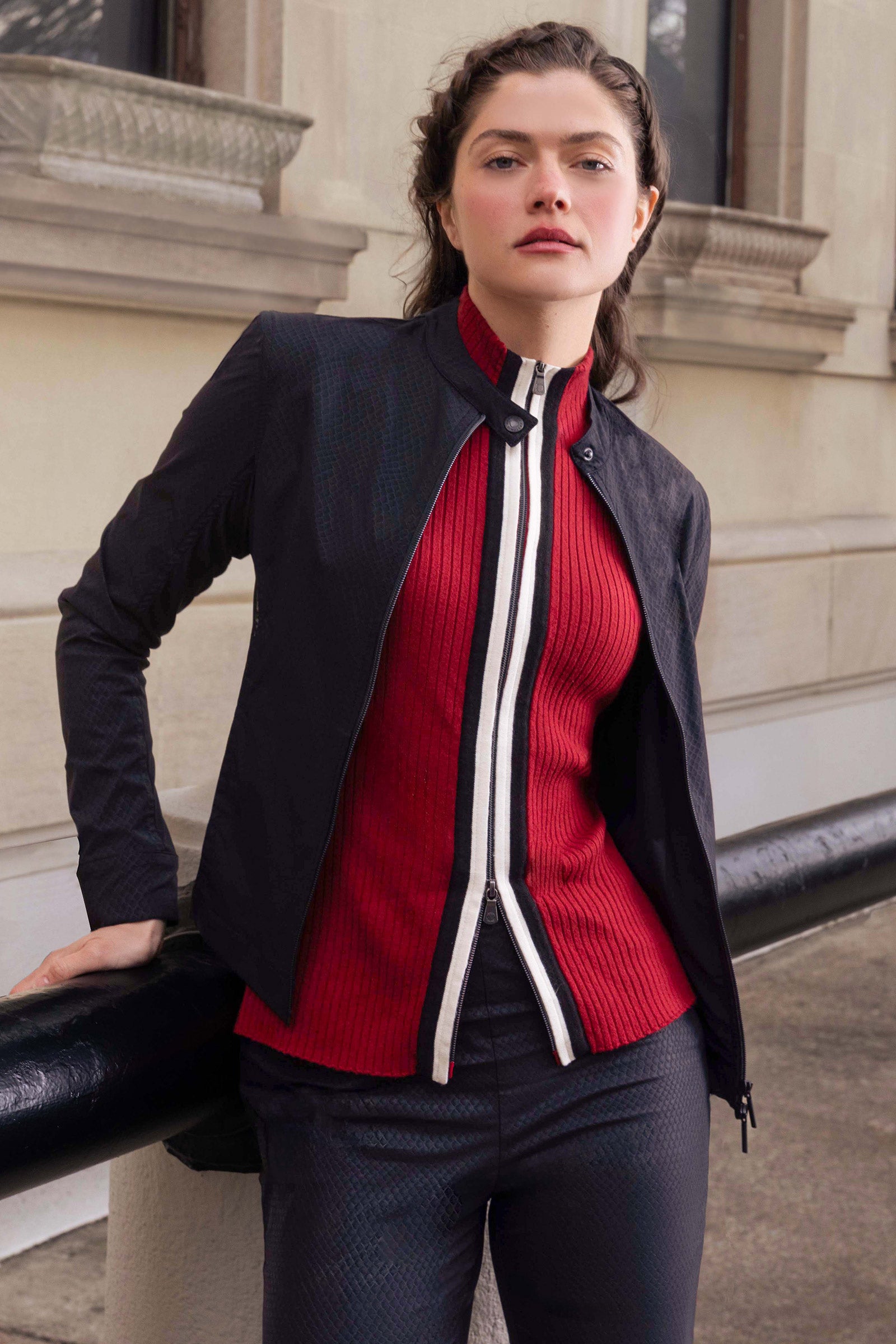 Embossed Ruby Ultra Light Pull-On