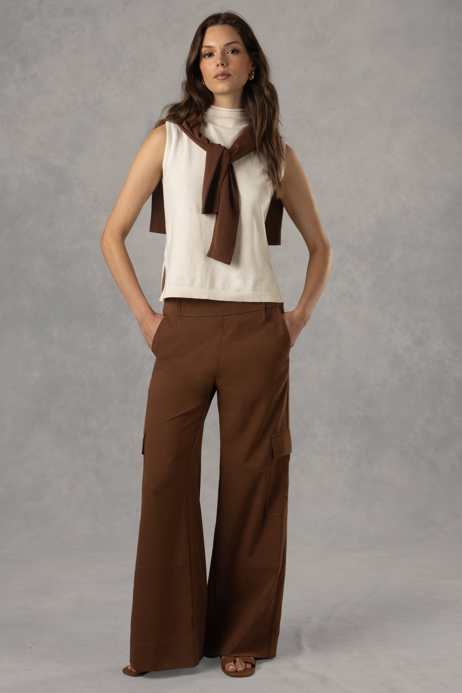 Pantalon cargo large à enfiler en tissu à chevrons