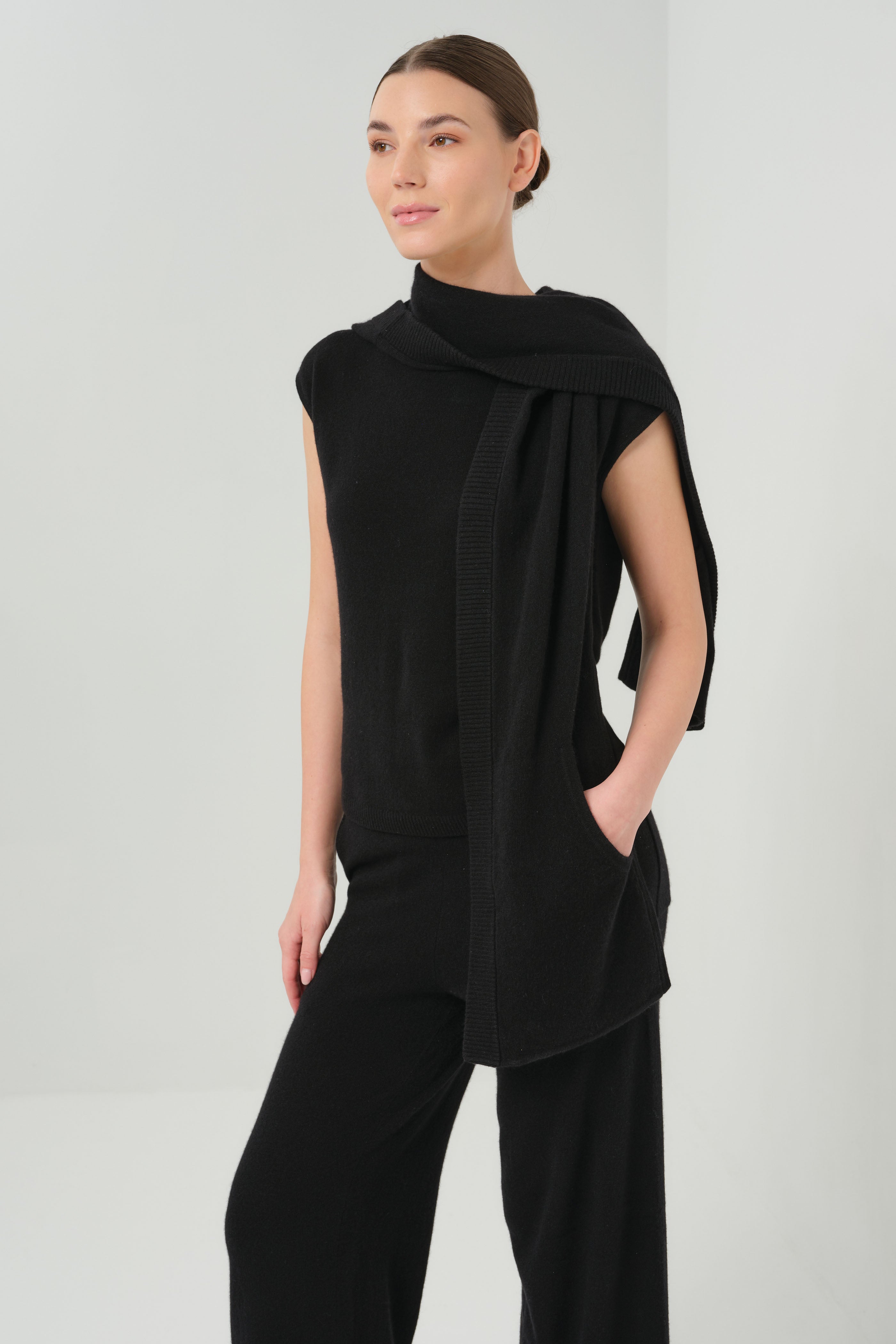 Traveler Cashmere Hooded Scarf