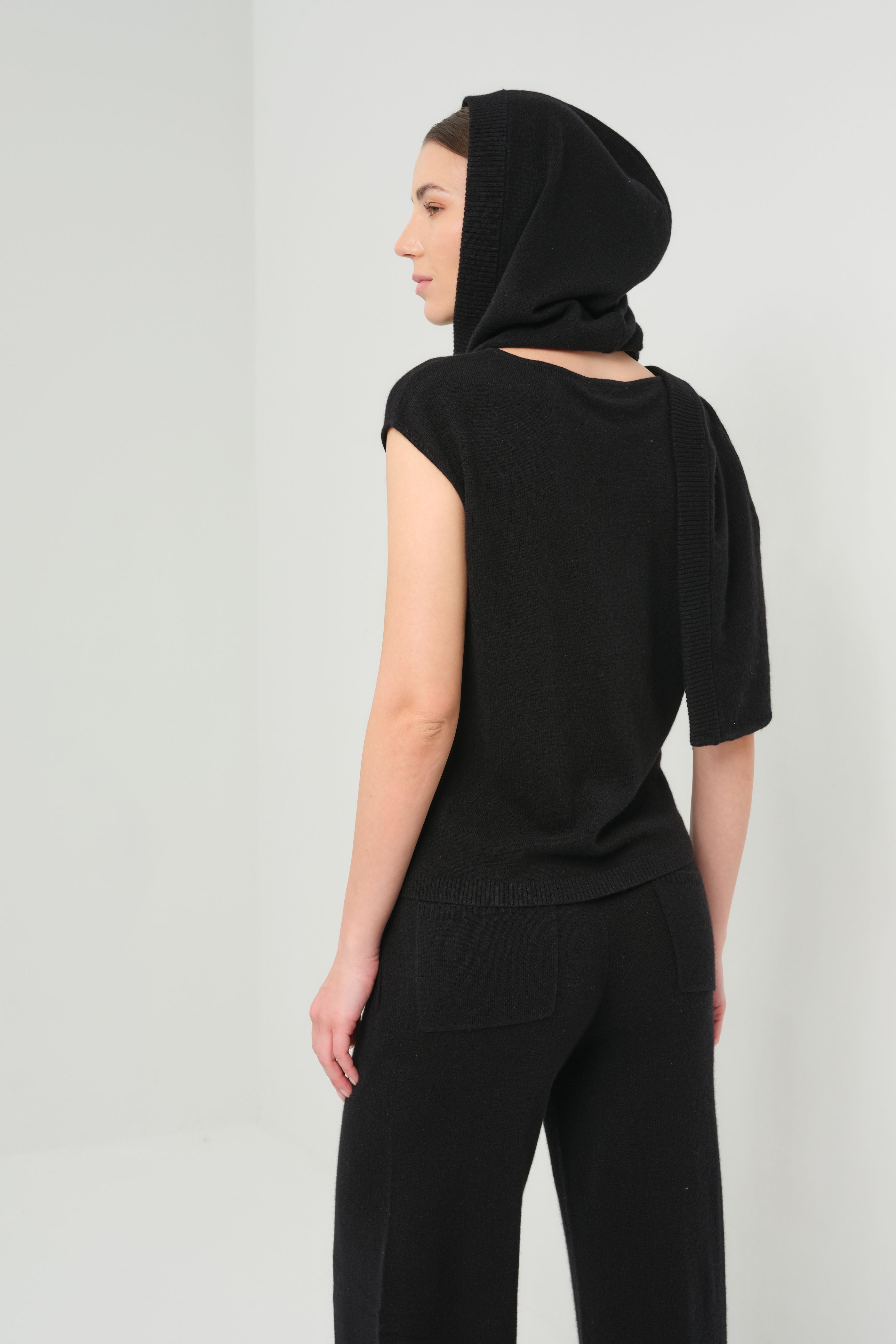 Traveler Cashmere Hooded Scarf