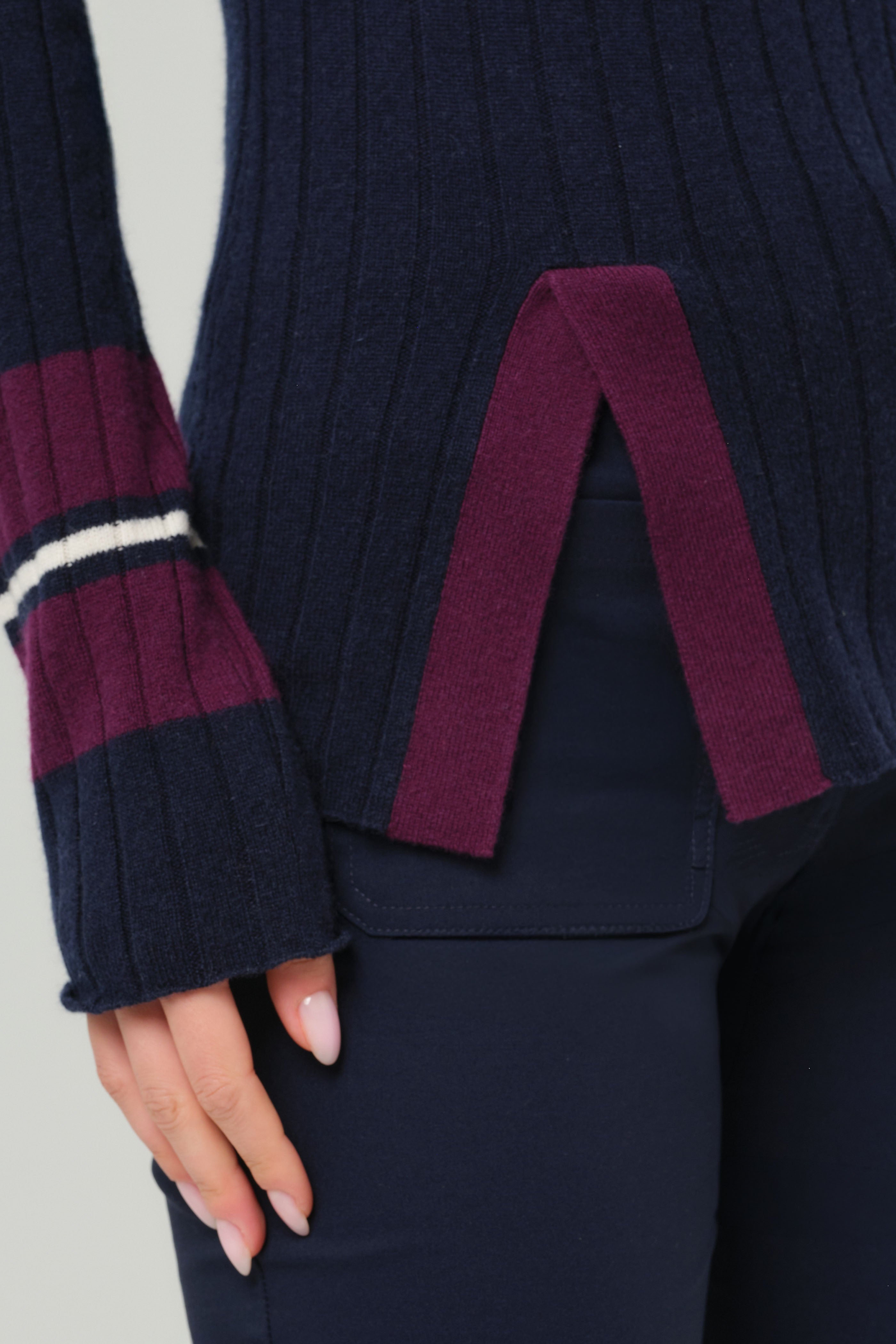 Jersey de cuello alto de cachemira de Lourdes