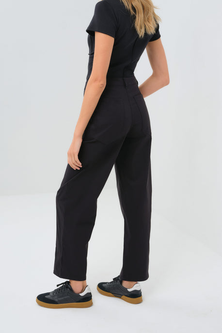 Liv Relaxed Light Barrel Leg Pant in Black