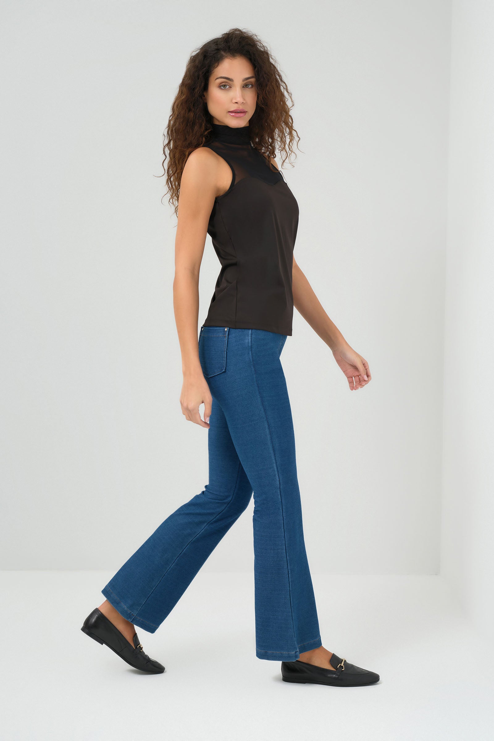 Top de cuello alto de malla sin mangas Ellen
