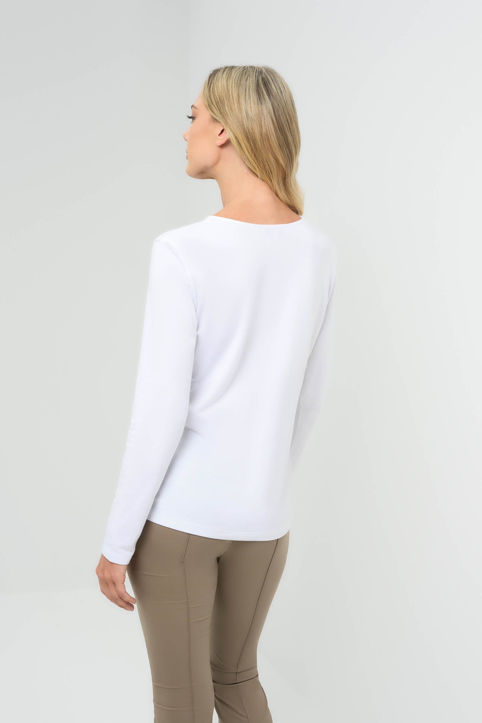 Camiseta Henley enrollable Calista